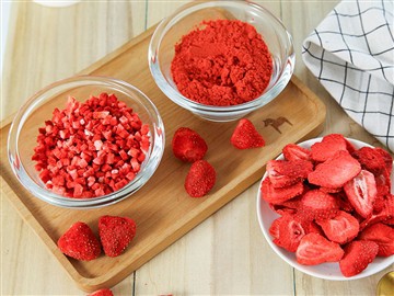 Par quoi puis-je remplacer les fraises lyophilisées