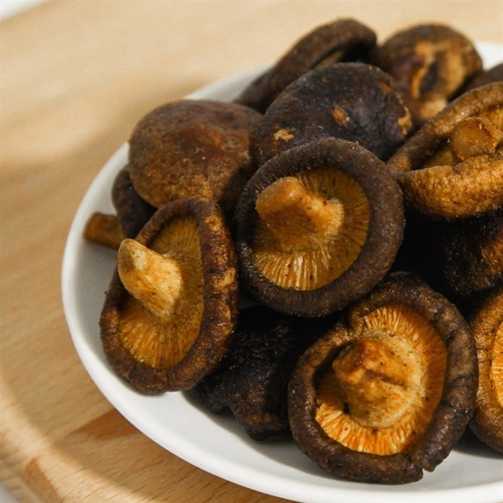 Crispy Shiitake Mushroom Snack